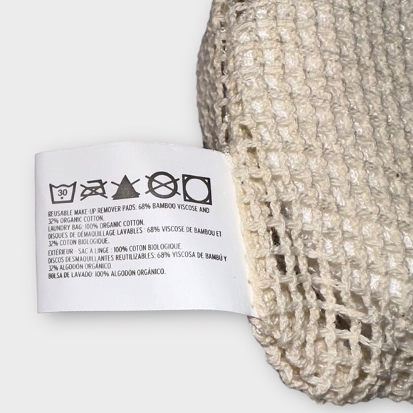 The Body Shop NWOB Reusable Makeup Remover Pads, 7 Day Set with Laundry Bag - Picture 5 of 6